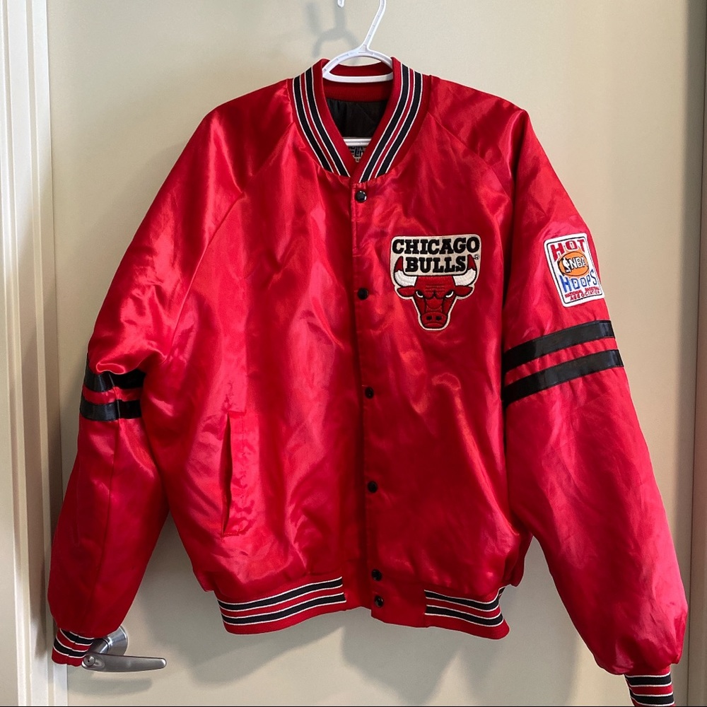 Great condition! Vintage Chicago Bulls jacket!!